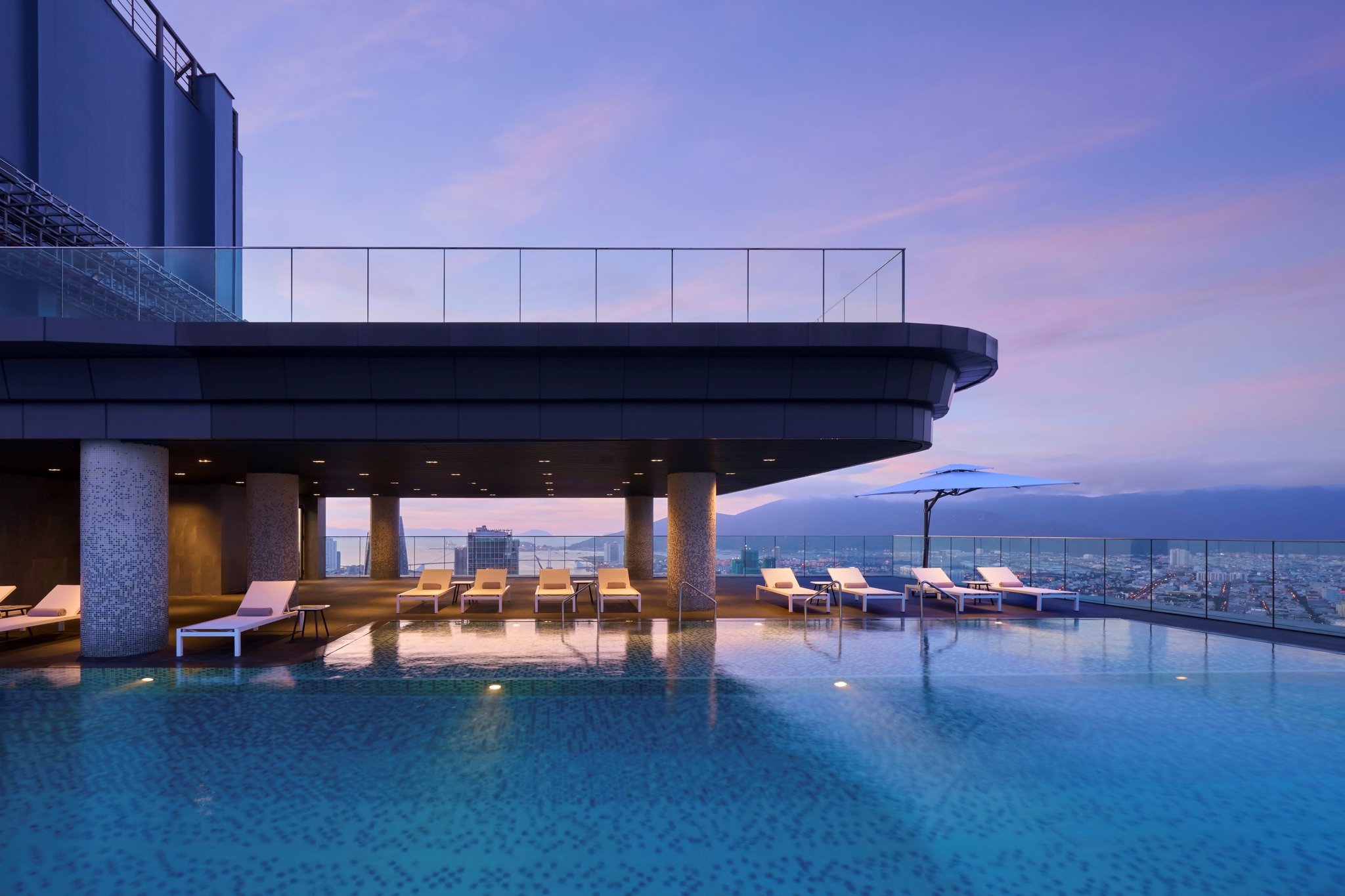 다낭 코트야드 바이 메리어트 다낭 한강 (Courtyard by Marriott Danang Han River)