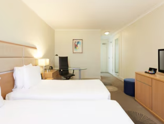 홀리데이인 파라마타 [Holiday Inn Parramatta]